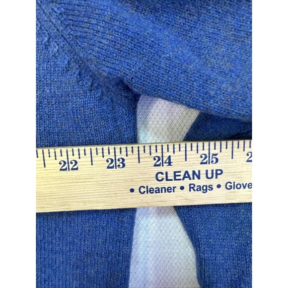 LL Bean Mens Lambs Wool Preppy Academia Sweater Size L Blue V-neck - Picture 7 of 12